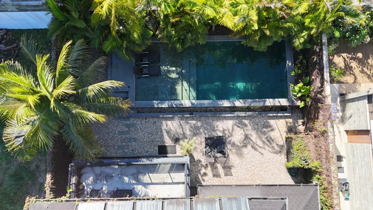 Cinematic House Jurerê - Aerial Pool View