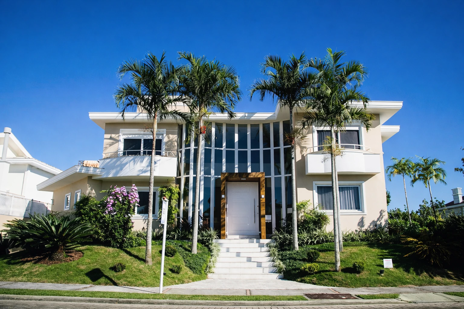 Jurerê Internacional - Luxury Mansion 5