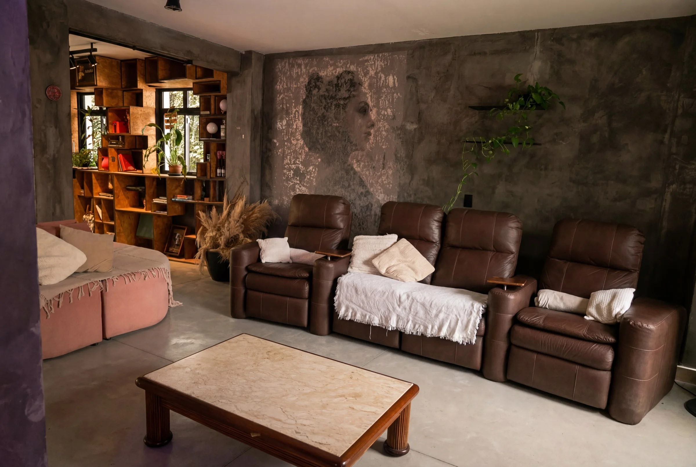 Cinematic House Jurerê - Cinema Lounge with Mural